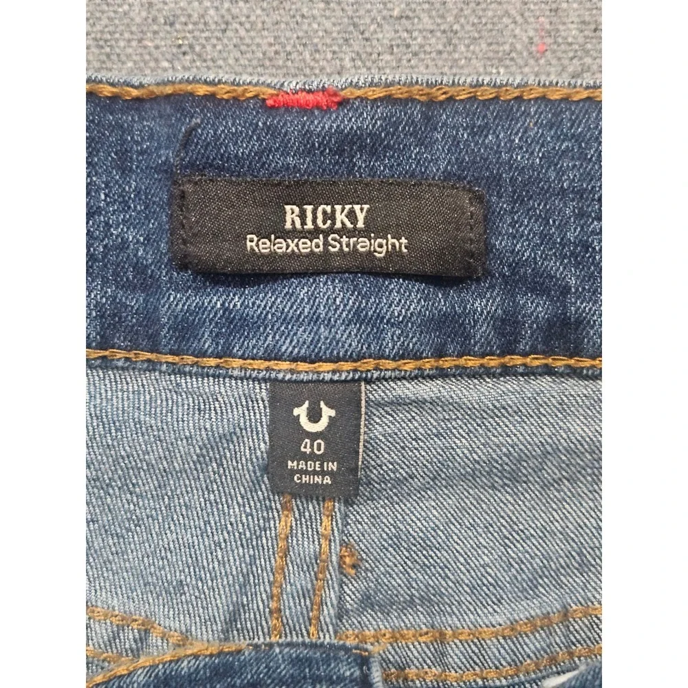 True Religion Ricky Relaxed Straight Jeans Mens 40 Medium Wash Blue Red Stitch